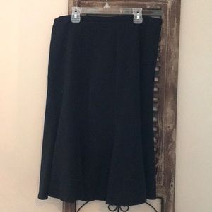 Worthington mid length flare skirt